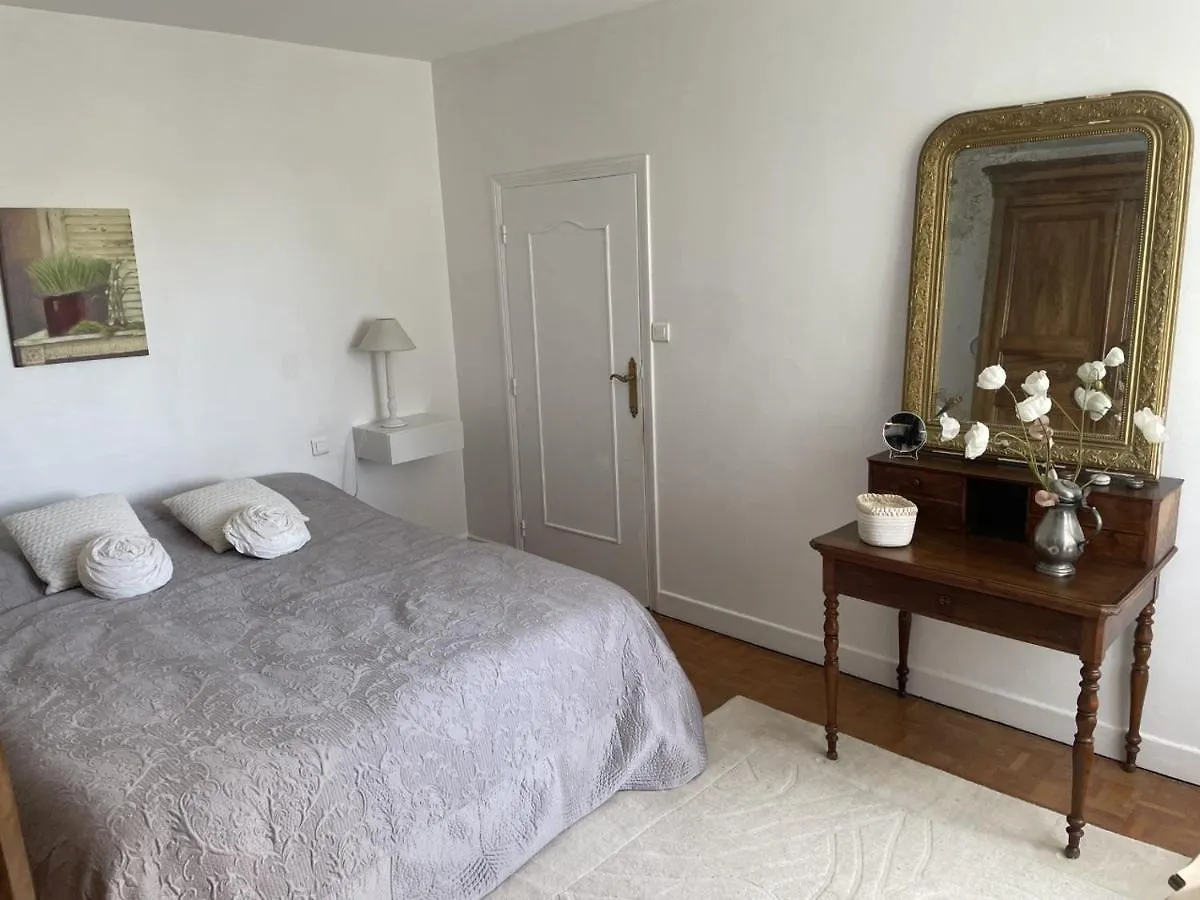 Holiday home Gite Du Serayol Morlhon-le-Haut